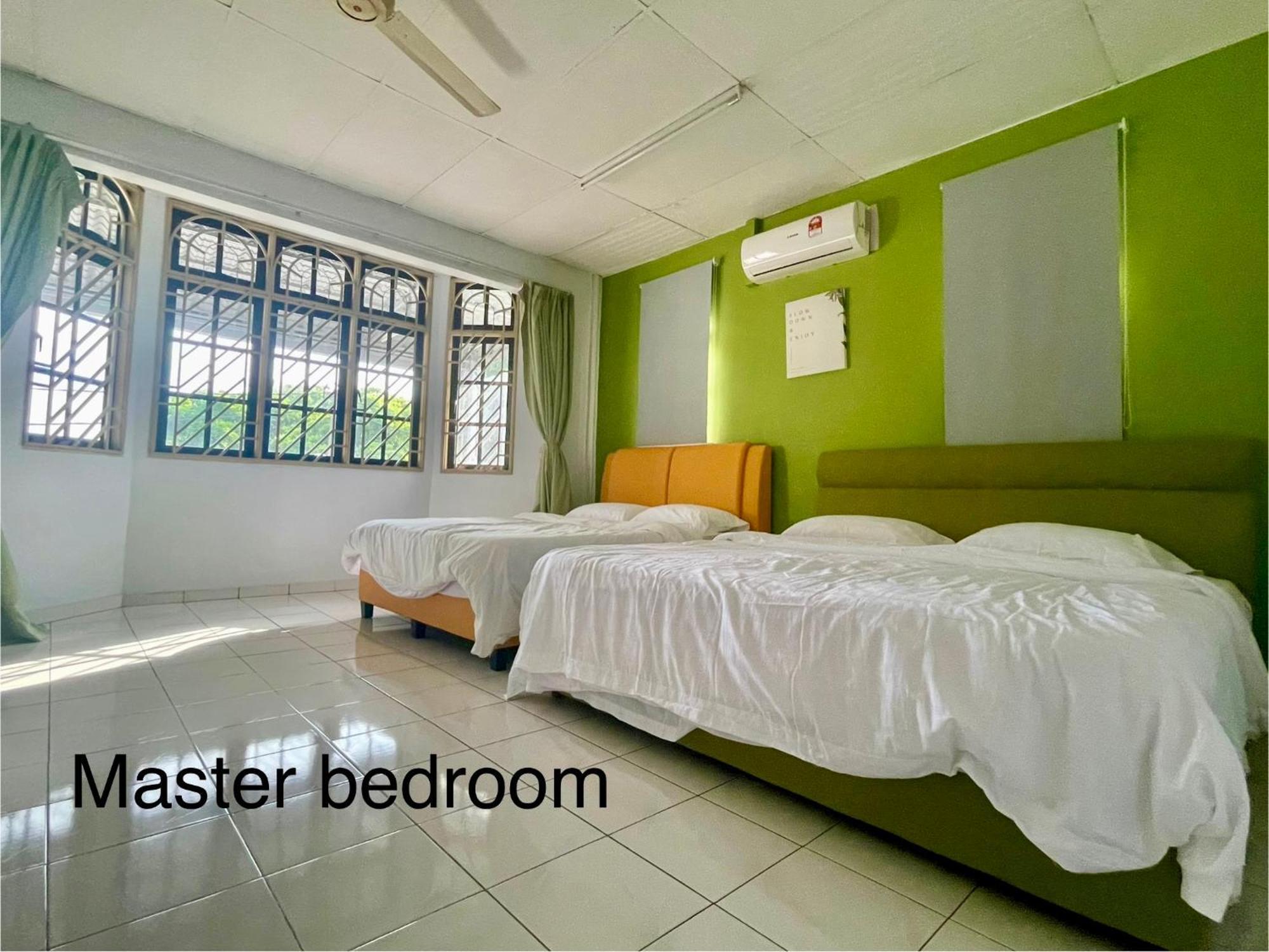 Low Season Promotion! 4B12B Max 19 Pax Party House อิโปห์ ภายนอก รูปภาพ
